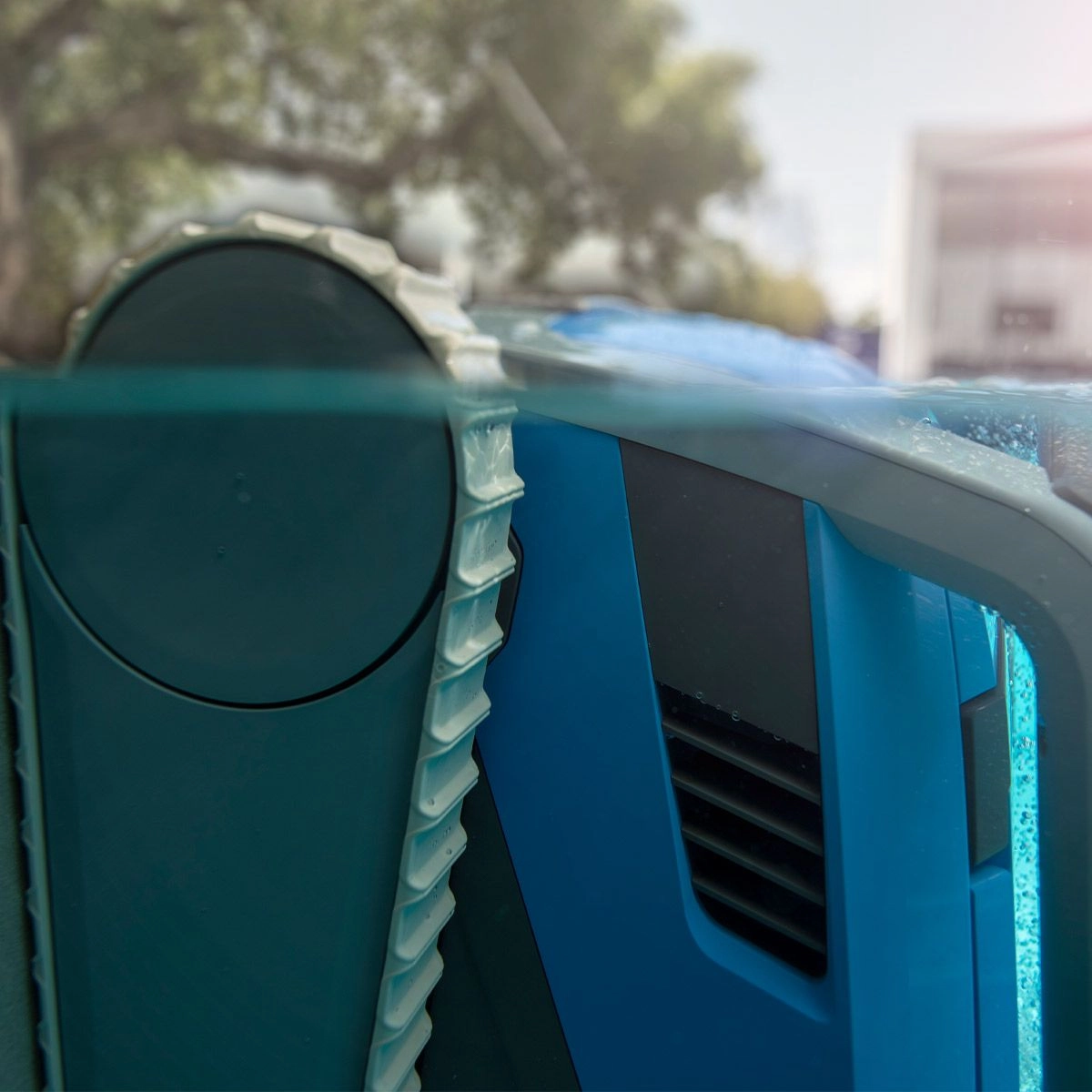 Robot De Piscine Electrique M600 Dolphin – Image 4